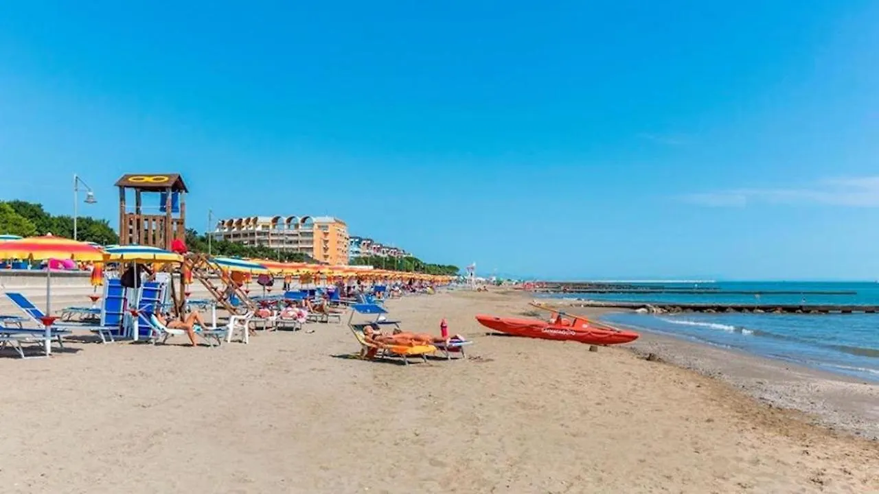 Studio For 4 People With Terrace-Beahost Rentals Porto Santa Margherita di Caorle