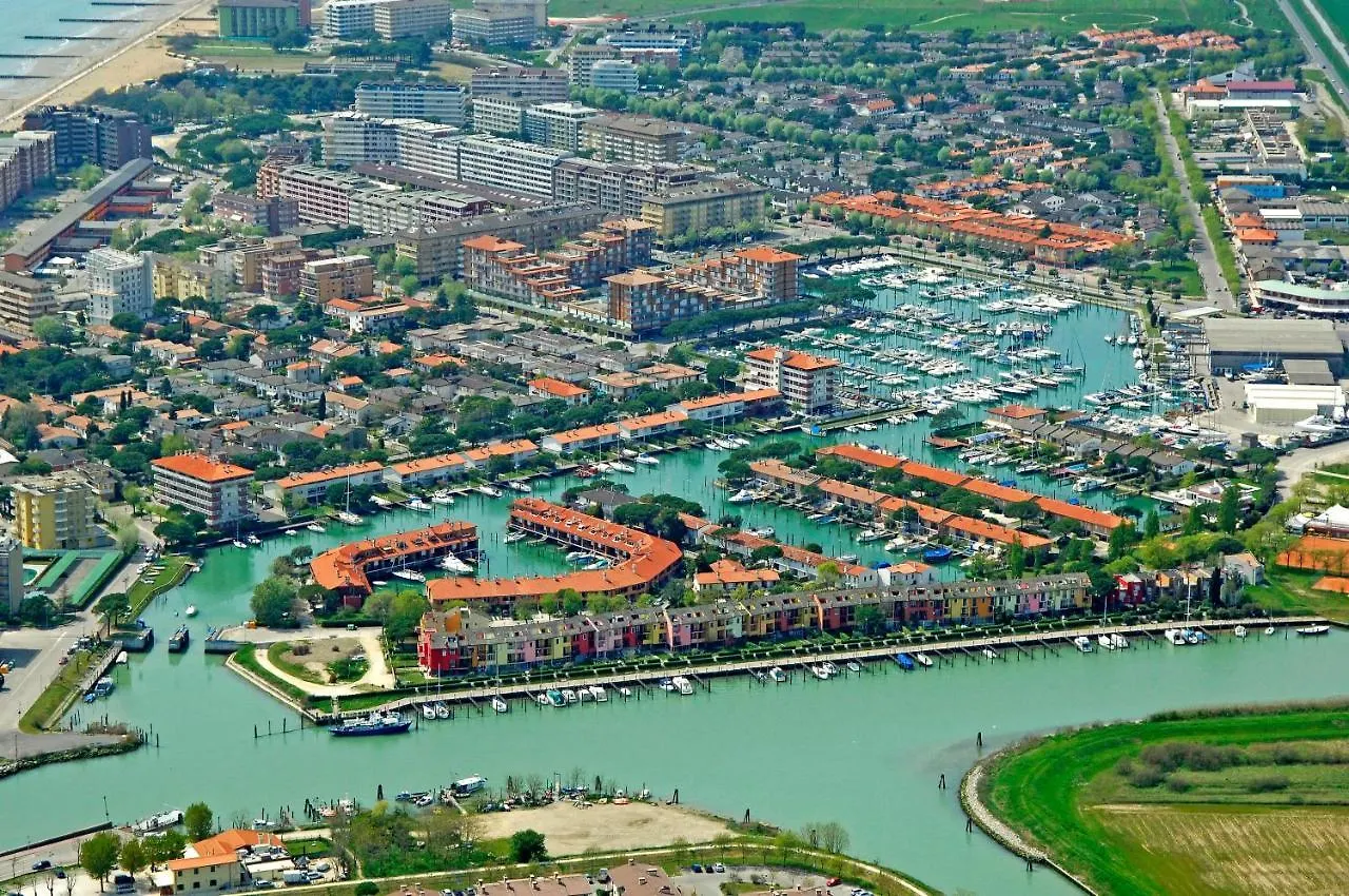 Studio For 4 People With Terrace-Beahost Rentals Porto Santa Margherita di Caorle 0*,  Italy