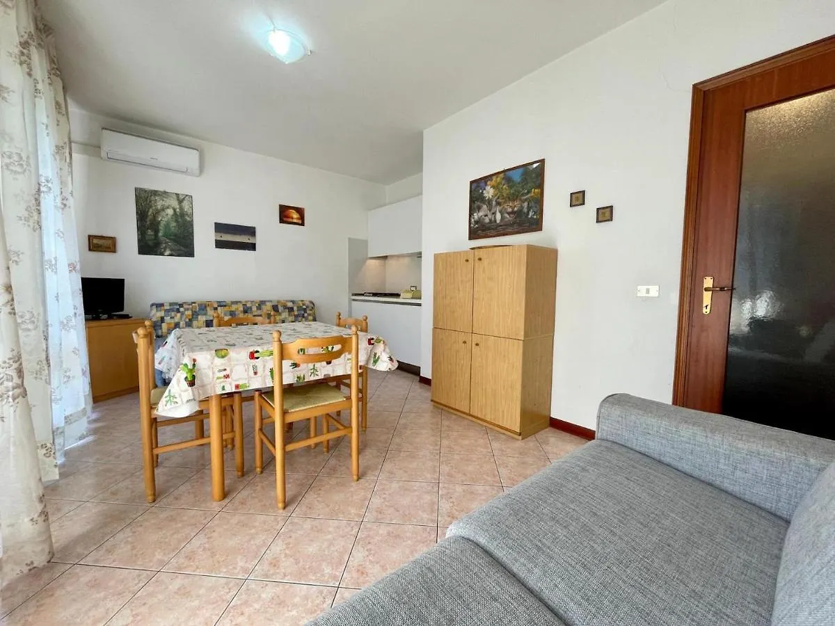 Studio For 4 People With Terrace-Beahost Rentals Porto Santa Margherita di Caorle